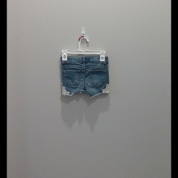 Beautiful shorts or if you acquire jean shorts - Picture 2 of 5